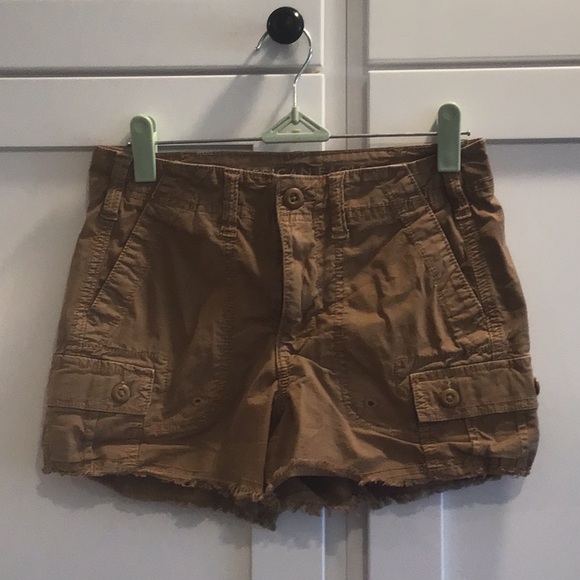 American Eagle Carmel 90’s Boyfriend Shorts - Picture 1 of 2